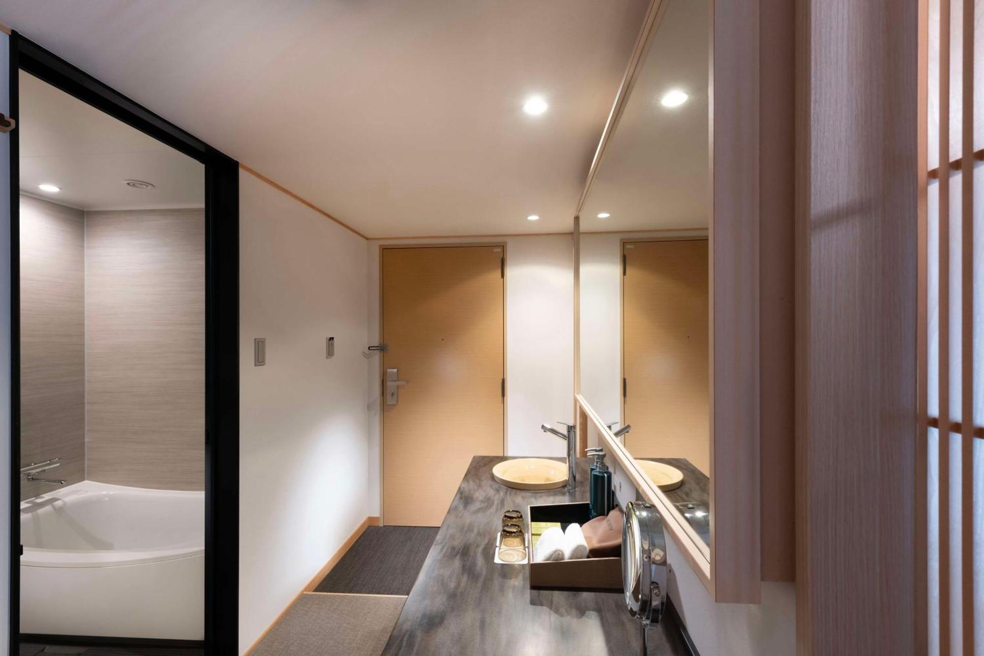 Hotel Doubletree By Hilton Kyoto Higashiyama Exterior foto